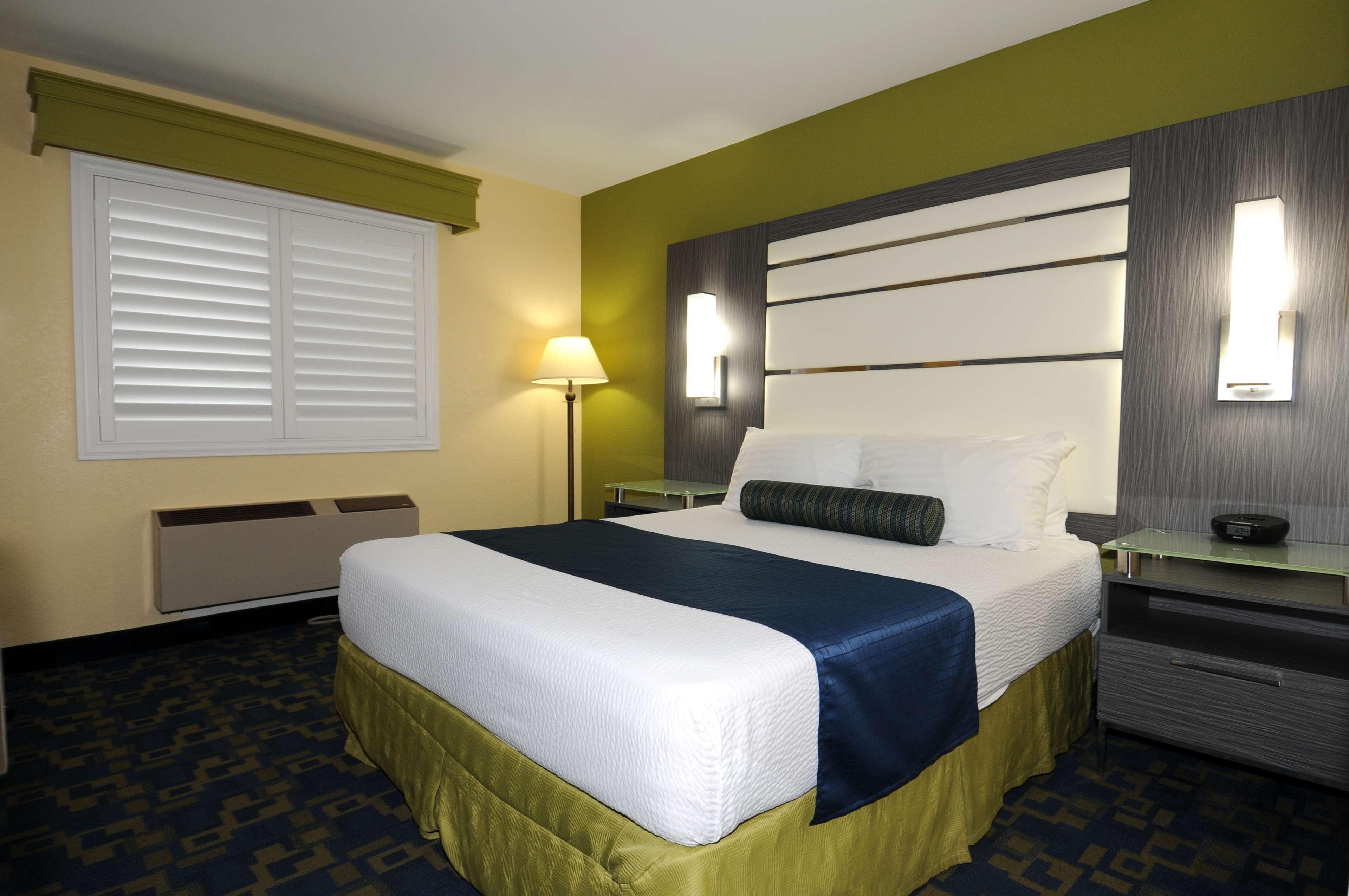 Best Western Antelope Inn & Suites Red Bluff Eksteriør bilde