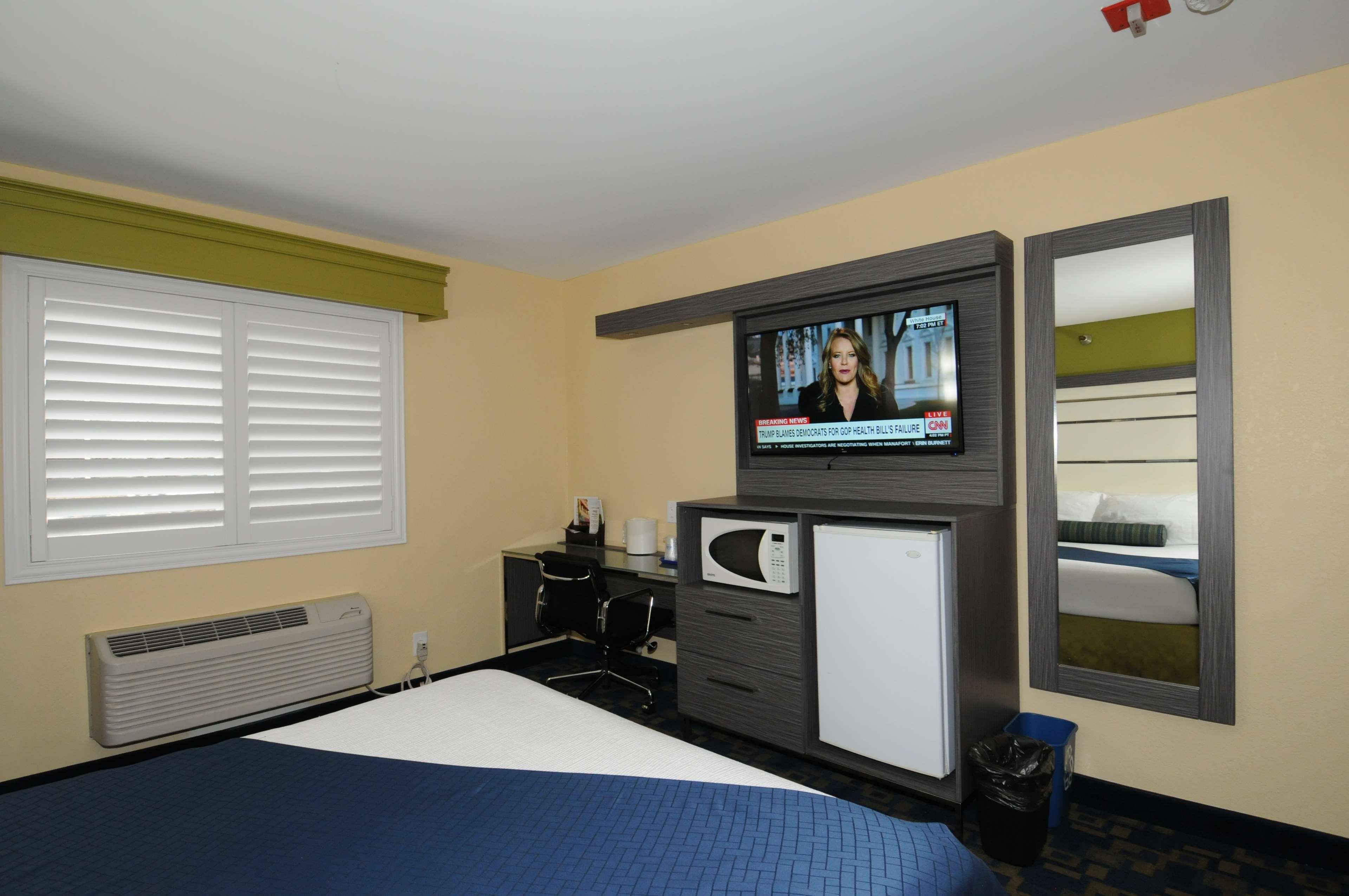 Best Western Antelope Inn & Suites Red Bluff Eksteriør bilde